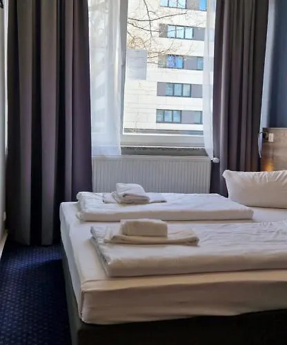 Hotel Mercedes/centrum 2*