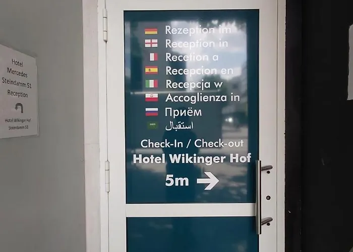 Mercedes/centrum Hotel 2*