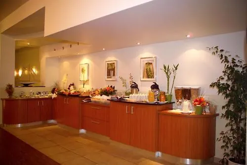 Hotel Mercedes/centrum 2*